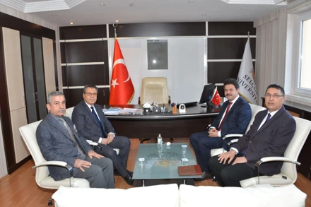 Rektör Yılmaz’dan Edebiyat Fakültesine ziyaret